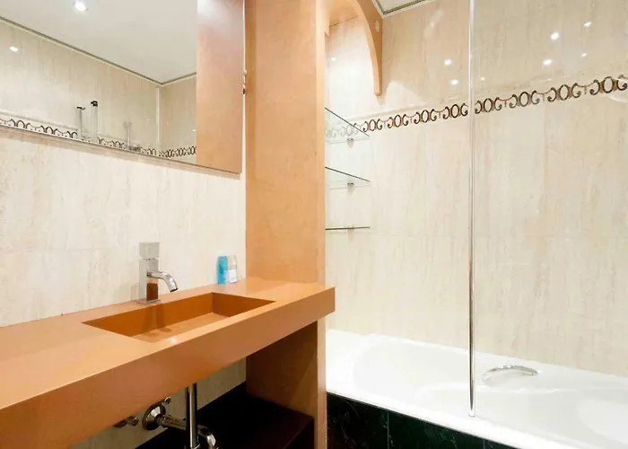 The Collection | Camelot San Sebastián